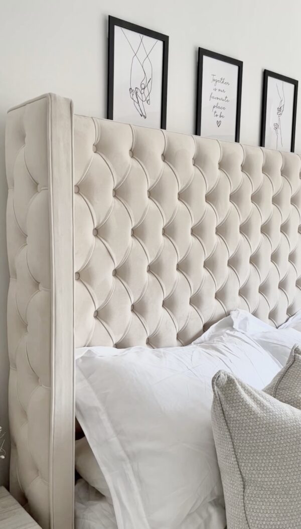 イギリス製　ポップアップ　ベッド　と　高級マットレス　（ダブルサイズ）British pop-up bed and luxury mattress (double size) イギリス製 ポップアップ ベッド と 高級マットレス （ダブルサイズ